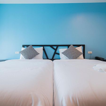 Sleep Whale Hotel Krabi Exterior photo