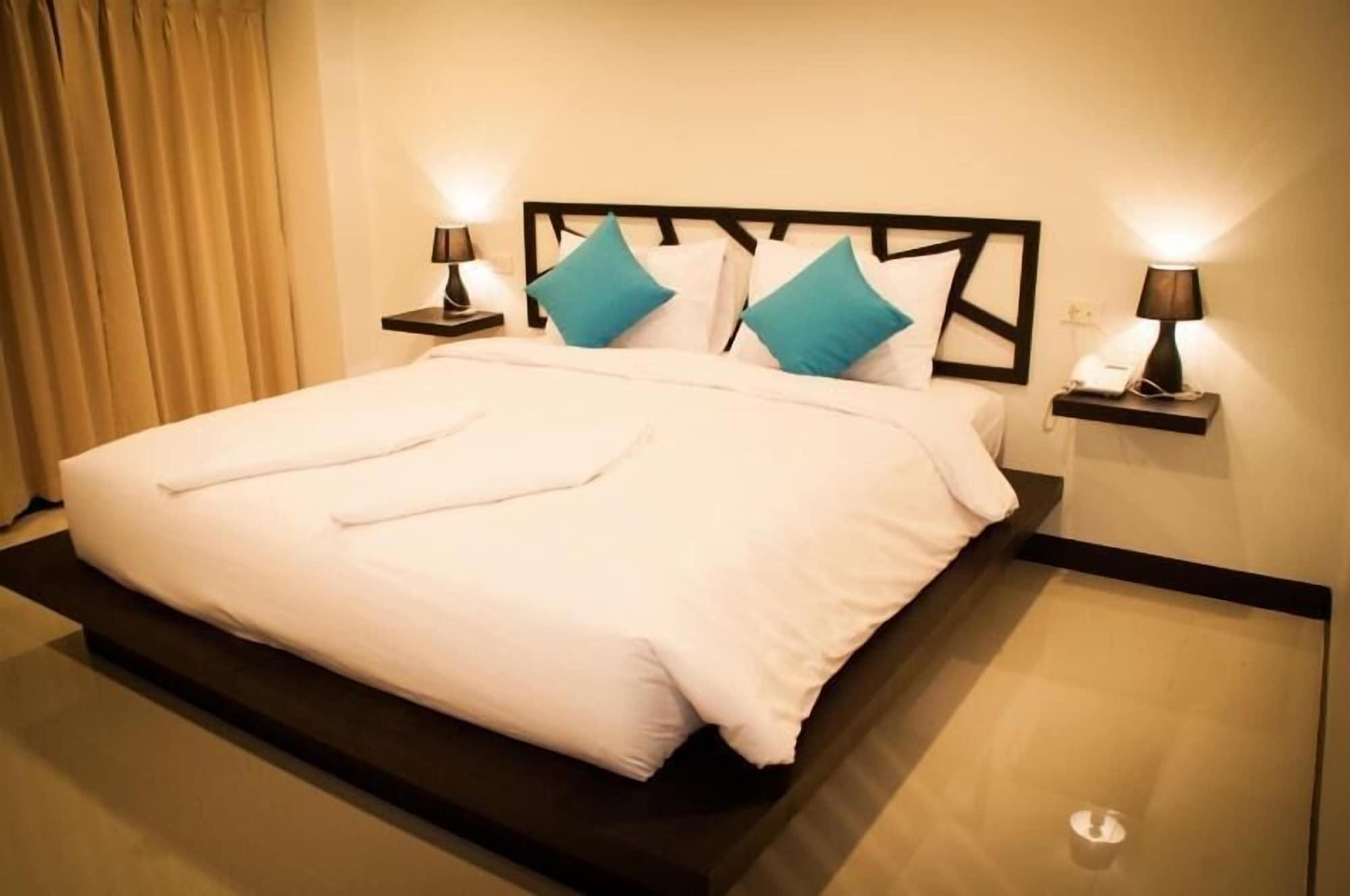 Sleep Whale Hotel Krabi Exterior photo
