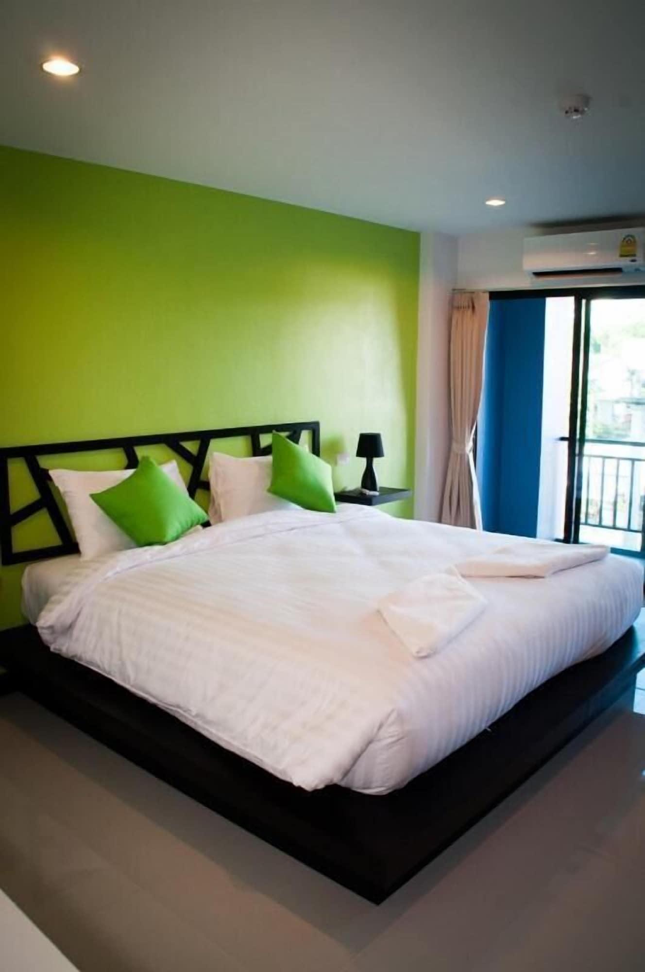 Sleep Whale Hotel Krabi Exterior photo