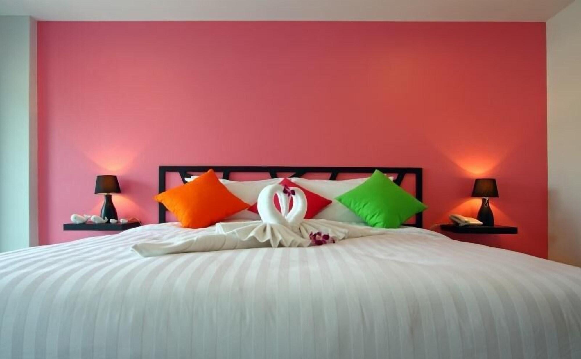 Sleep Whale Hotel Krabi Exterior photo