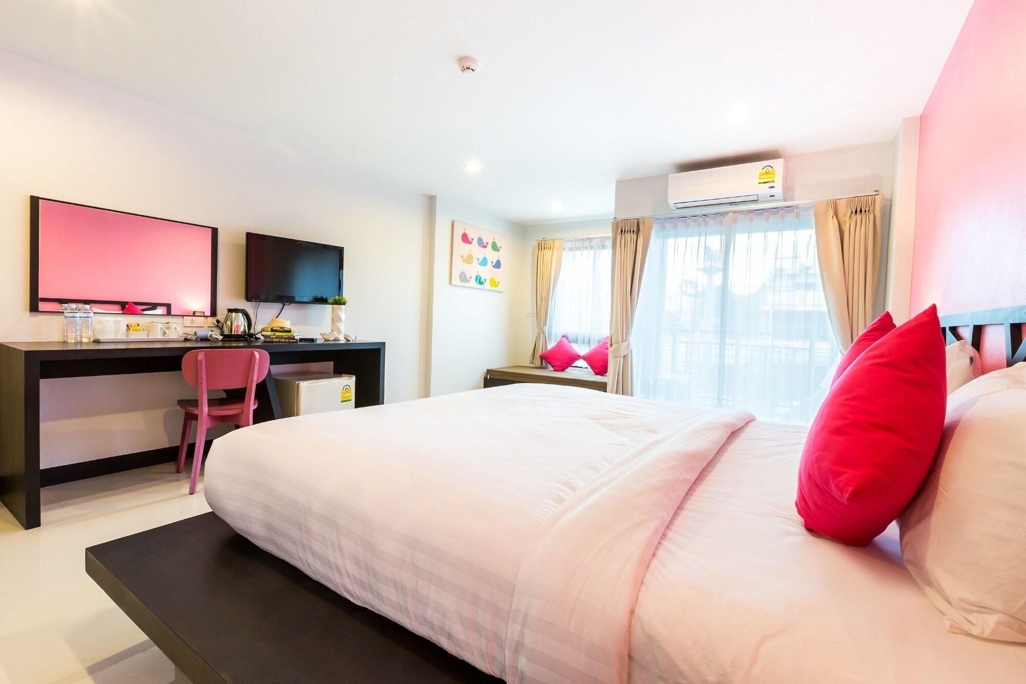 Sleep Whale Hotel Krabi Exterior photo