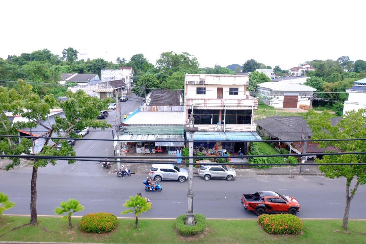 Sleep Whale Hotel Krabi Exterior photo