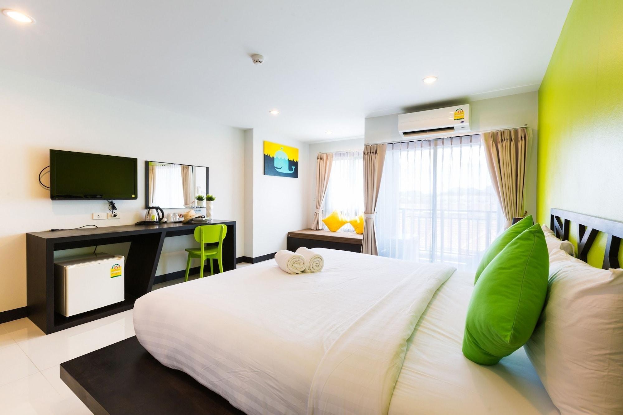 Sleep Whale Hotel Krabi Exterior photo