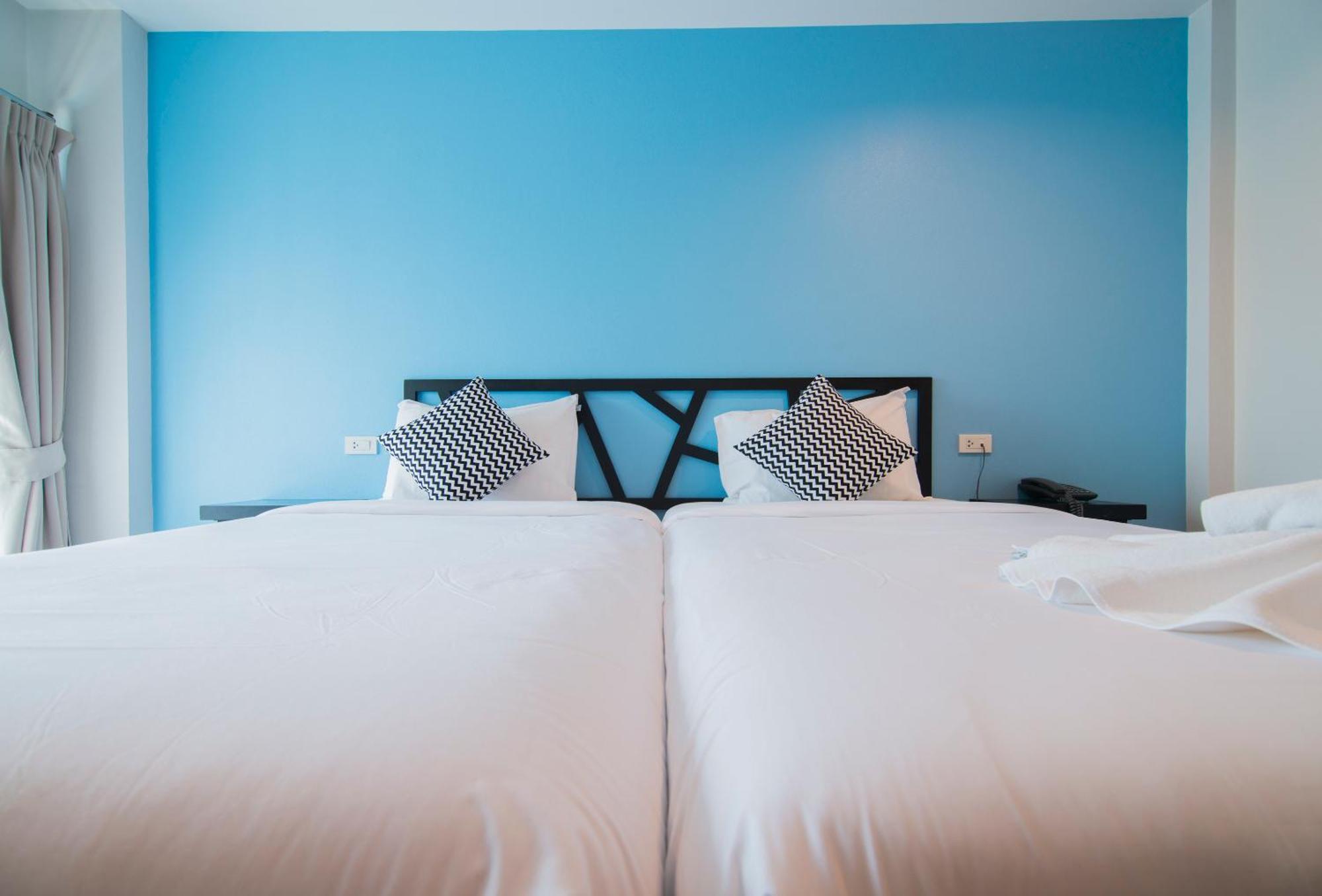 Sleep Whale Hotel Krabi Exterior photo